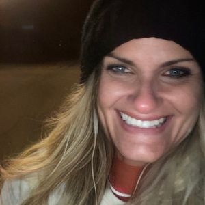 Meet your Posher, Roxanne